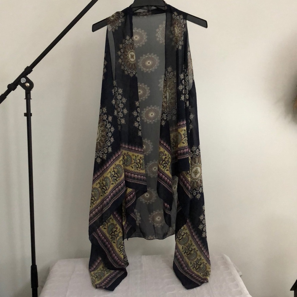 SCARF VEST